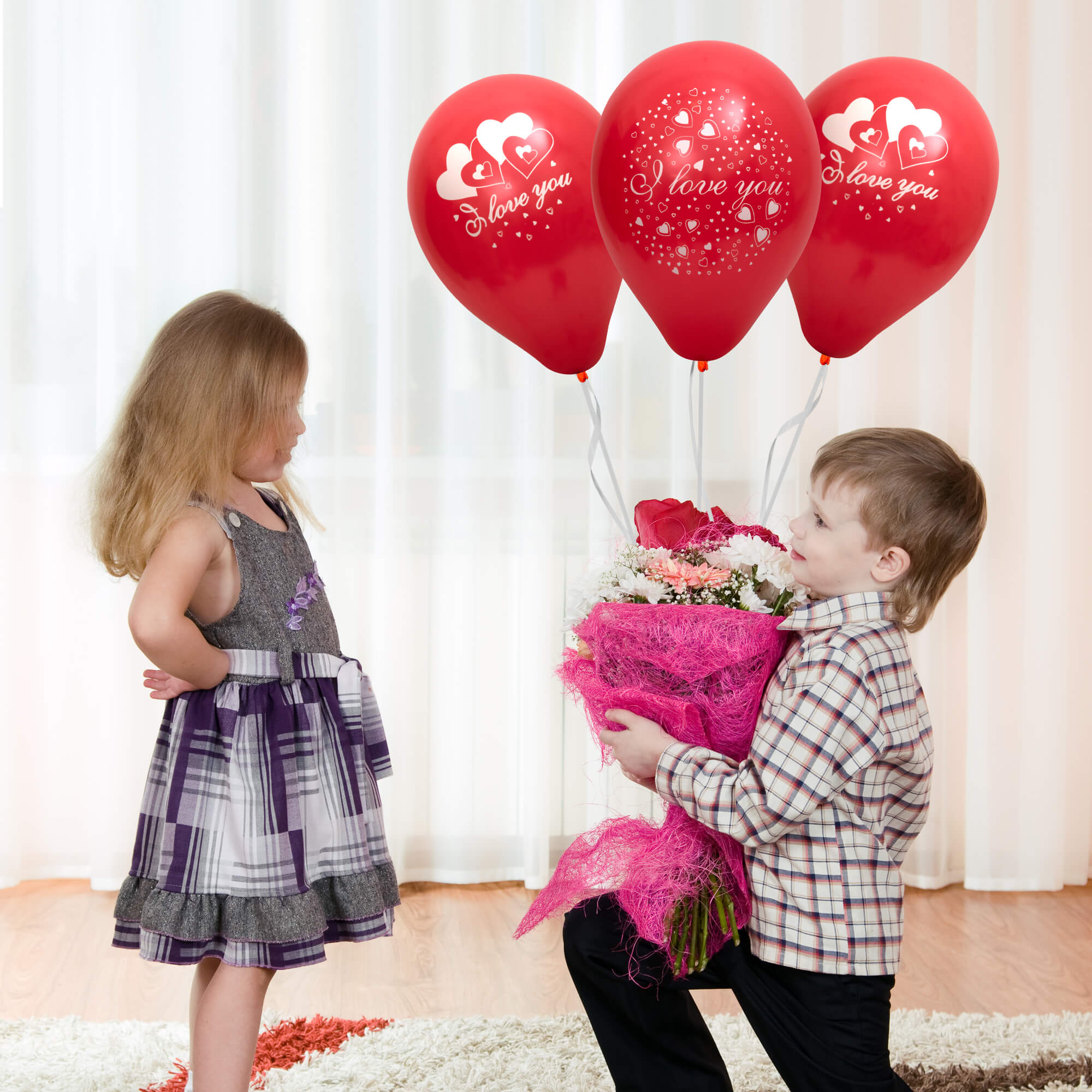 Fun Helium Balloon Red Color 10in - "I Love you" in White Color [P:15pcsx1pkt]